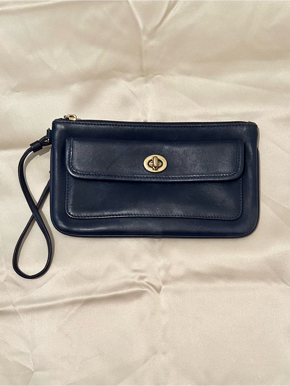 COACH Navy Blue Wristlet. VTG. 8” x 4.5”. VGUC
